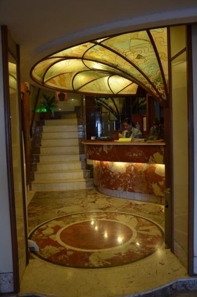 Sea Palace Hotel - Near Gateway Of India Mumbai Exterior foto